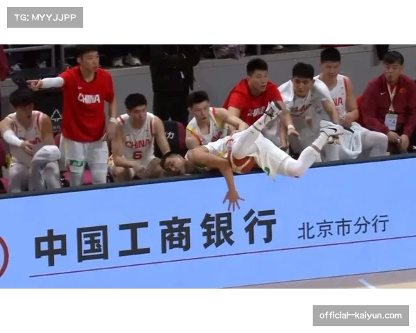 张镇麟主场爆发难救主 中国男篮世预赛惜败韩国